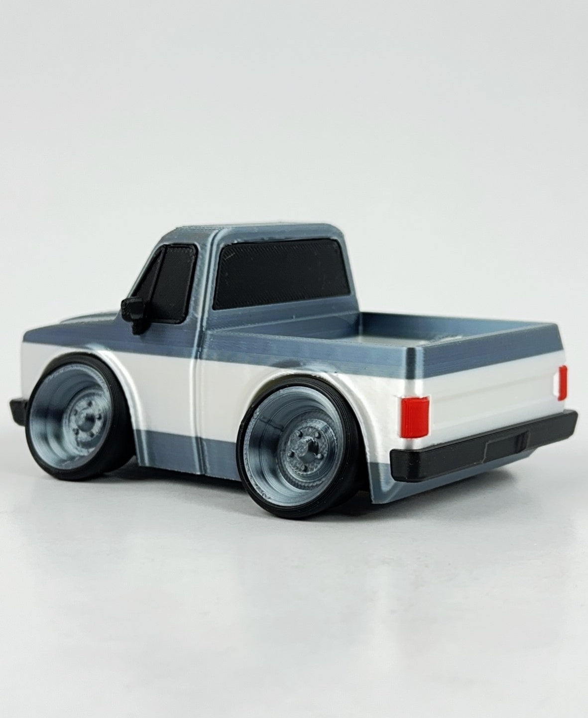 Tuned C10 pickup truck - Bild 2