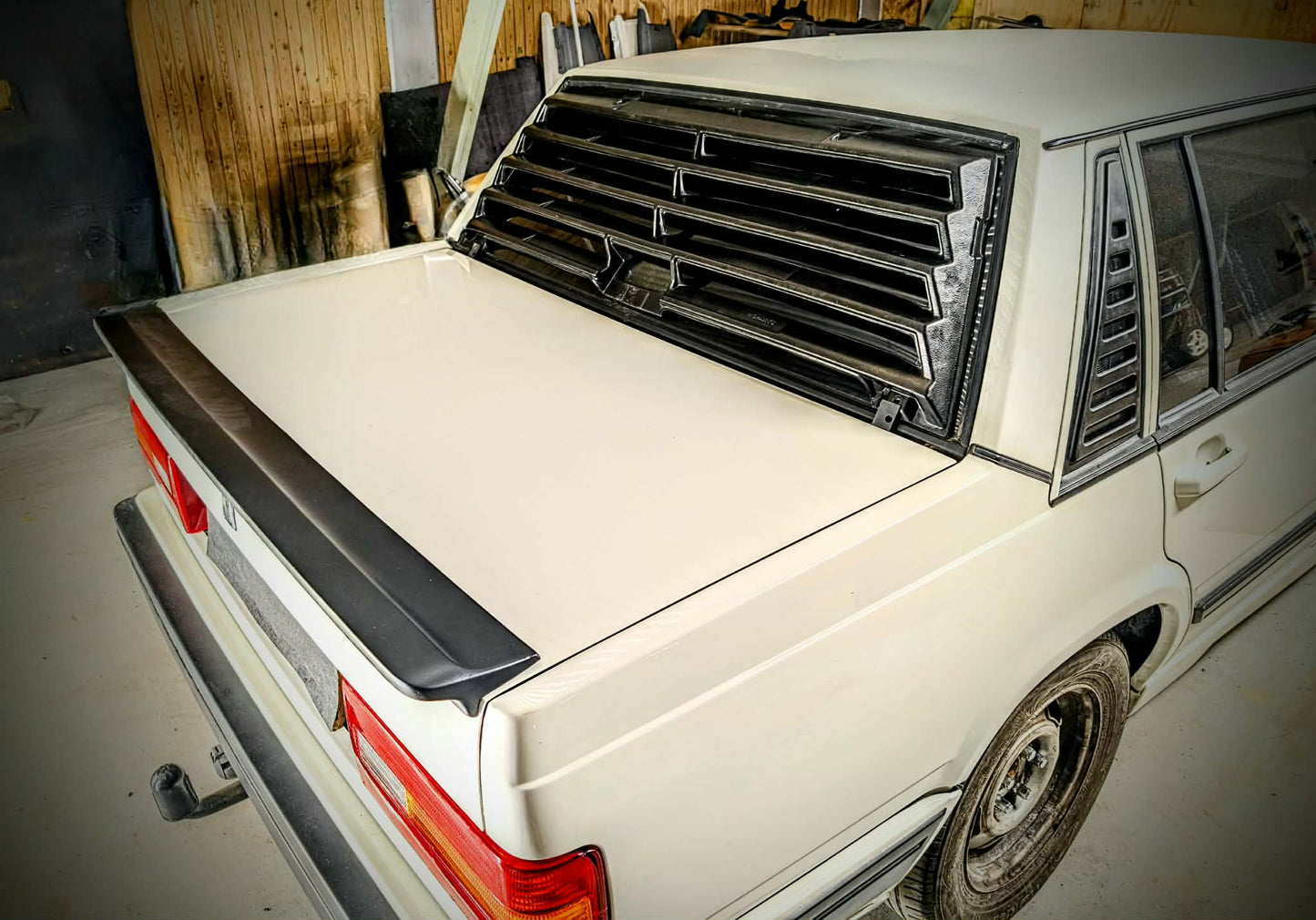 Race3D Ankvinge till Volvo 740 – Korrekt originalkopia for Volvo 740 — product photo, 3D-printed in Sweden by Race3D